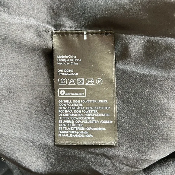 H&M floral pleated dress - Picture 7 of 7